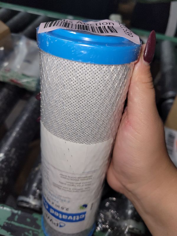 Photo 1 of 2.5 x 10 RV Water Filter Activated Carbon Block Push-Nipple Cartridge Replaces KW1