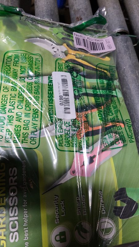 Photo 1 of 4 Packs Garden Pruning Shears Stainless Steel Blades Handheld Pruners Set with Gardening Gloves(Pink)