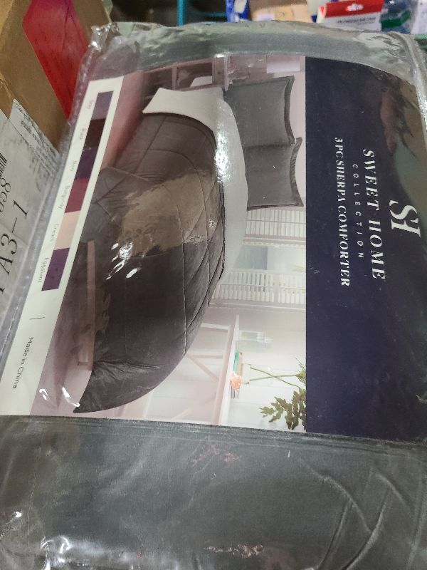 Photo 1 of 3 Piece Sherpa Comforter