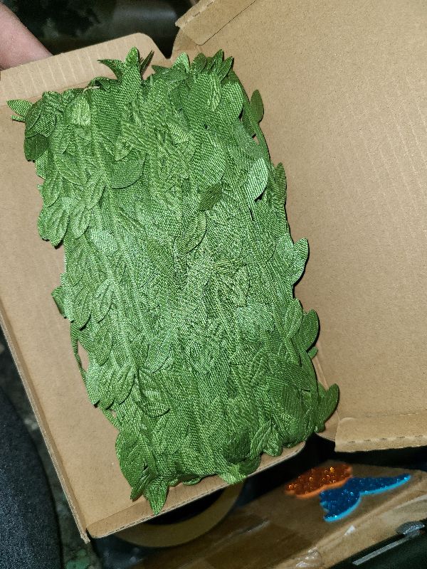 Photo 1 of 65 Ft Artificial Vines,Artificial Eucalyptus Leaf Garland Fake Hanging Plants Leaves Wreath Foliage Green Leaves Ribbon Decorative Wreath Accessory Wedding Wall Crafts Party Décor ?Green-65 Ft?