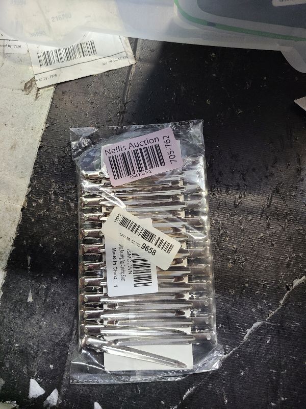 Photo 1 of 24 Packs Duck Bill Clips, Bantoye 3.5 Inches Rustproof Metal Alligator Curl Clips with Holes for Hair Styling, Hair Coloring, Silver