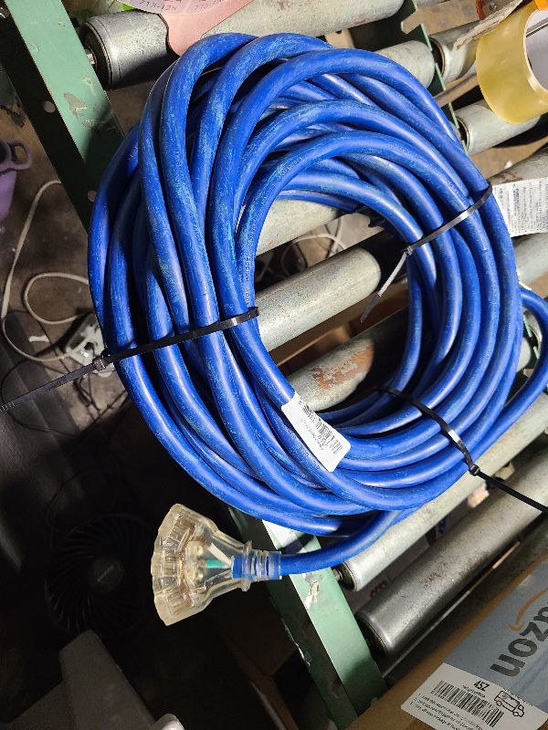 Photo 1 of 50ft 10-Gauge Heavy Duty 3-Outlet Indoor/Outdoor Extension Cord,Grounded 15-Amp Three-Prong Power-Cord with The End Light Up