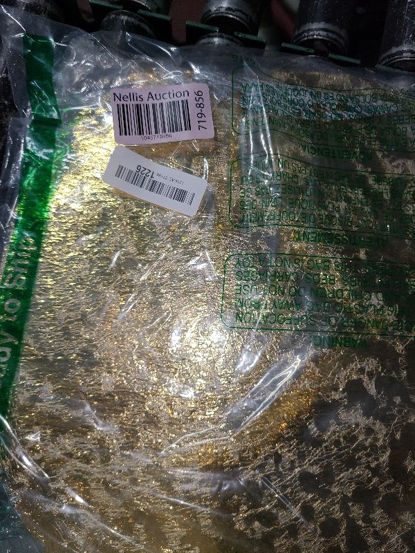 Photo 1 of 100 Piece Gold Placemats Disposable Round Table Mat 13 Inch Gold Foil Mesh Pressed Foil Paper Placemat Tablecloths Table Runner for Party Wedding Home Dinners Table Decor
