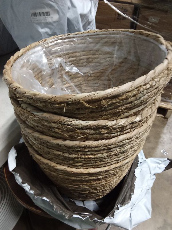 Photo 1 of 4 Pcs Large Premium Seagrass Planter Basket with Plastic Lining Natural Stylish Planter Baskets Indoor Outdoor Plants Woven Wicker Baskets for Plants Flower Pots Cover and Room Decor(10.2x7.5x7.5")