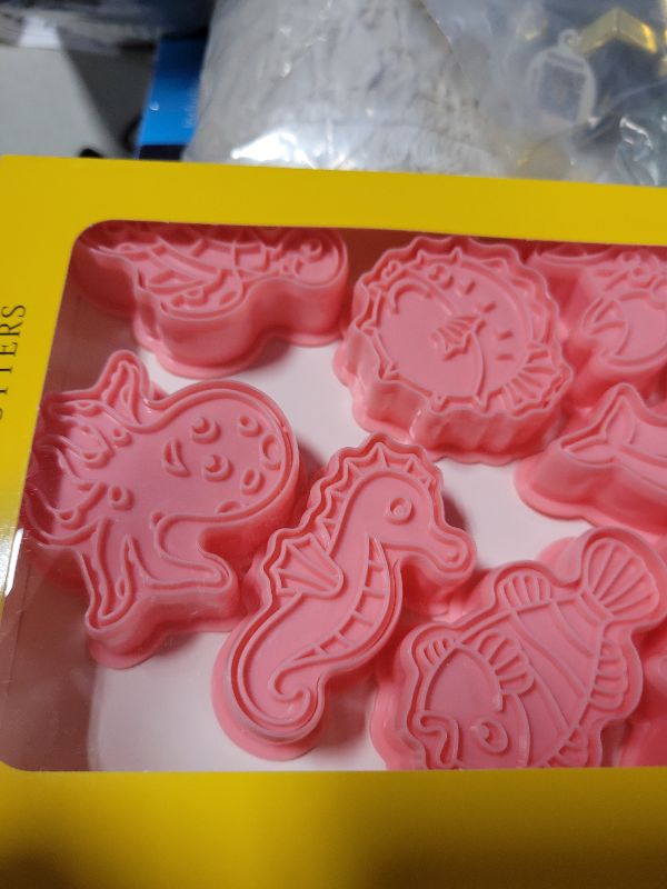 Photo 1 of 24 Pcs Animal Cookie Cutters with Plunger Stamps Set 3D Animals Lion Cookie Cutters Stamps Plastic Cookie Cutter Animal Cracker Cookie Cutters Cookie Stamps for Baking Supplies