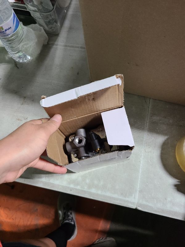 Photo 1 of 034-0226 Air Compressor Pressure Switch 105-135PSI 4 Port Fit for Porter Cable Craftsman Powermate Air Compressor Industrial Air Tool Parts