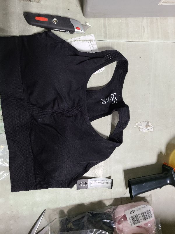 Photo 1 of  Sports Bras for Women - Workout Bras for Women, Plus Size Sports Bra 1X 