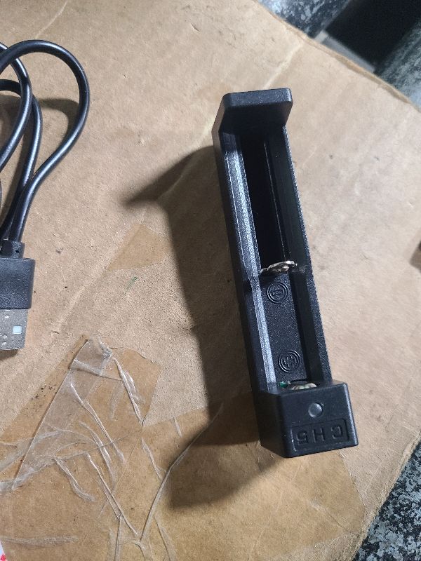 Photo 1 of 18650 Battery Charger, Suitable for Lithium Battery 18650 20700 10440 14500 18500 16340 17500 Battery Charger, USB Single Slot li-ion Rechargeable Battery Charger (Battery not Included)