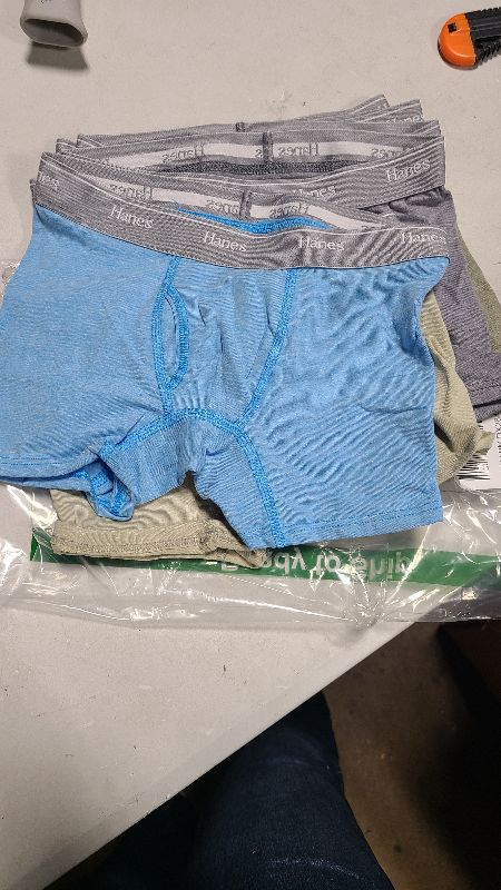 Photo 1 of 6 -Hanes Boys' and Toddler Comfort Flex Waistband Boxer Briefs Multiple Packs Available (Assorted/Colors May Vary)
Size S 