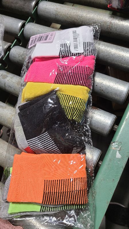 Photo 1 of 10 Pairs Kids Soccer Socks Stretchy Knee High Tube Colorful Football Athletic Team Socks for Boys Girls (4-8 Years Old(Arrow))