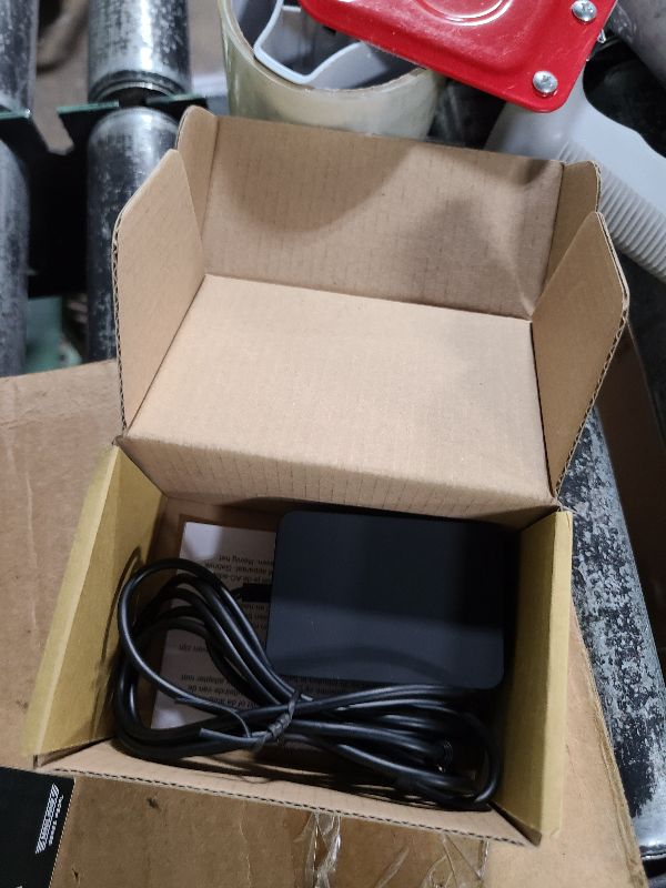Photo 1 of 24W 12V 2A AC Adapter for Microsoft Surface RT Surface Pro 1 and Surface 2 1512 1513 1516 1572 Charger