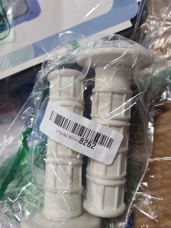 Photo 1 of 7/8" Motorcycle Grips, 22mm Scooter Non Slip Grips Handlebar Confort Hand Grips for Most Motorcycle, Dirt Bike, Pit Bike Handlebar, 1 Pair(White)