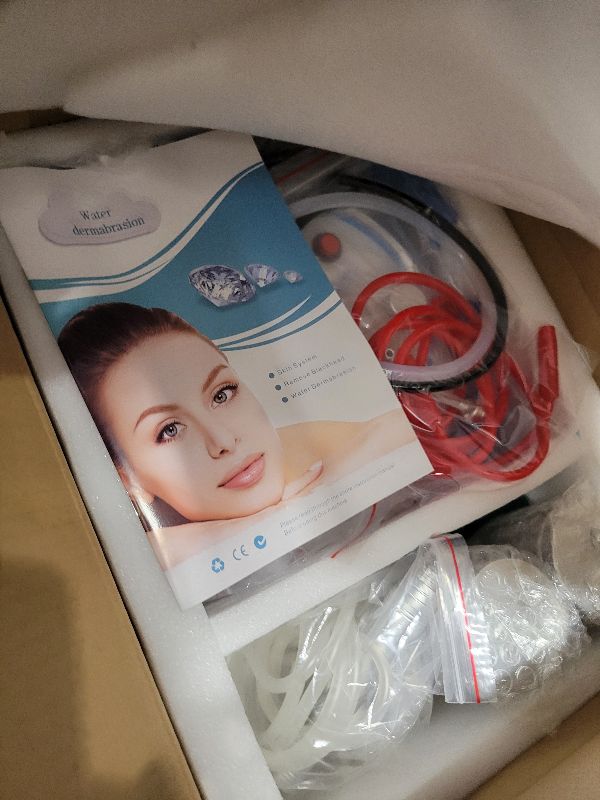 Photo 1 of Water Oxygen Jet Beauty Machine Multifunctional Vacuum Machine Deep Clean Hydro Dermabrasion Facial Machine Home SPA Micro Bubble Cleansing Skin Care