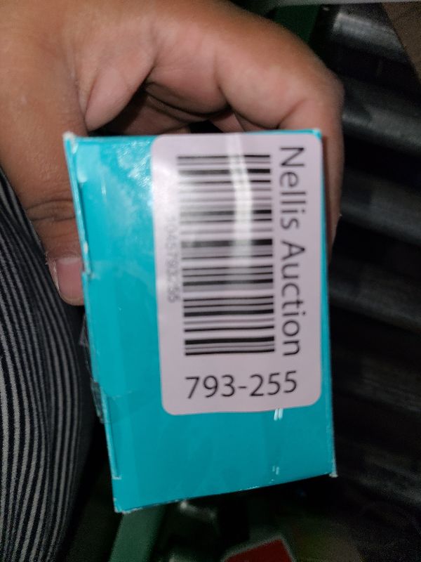 Photo 1 of ** MISSING LEAVE IN CONDITIONER **
Moroccanoil Mini Must-Haves - Deluxe Sampler Set
