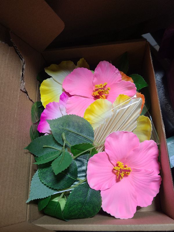 Photo 1 of 25 PCS Flower Cake Topper Hawaiian Cake Decorations with Palm Leaves Hibiscus Flowers Balls for Hawaii Aloha Jungle Summer Theme Wedding Birthday Baby Shower (Multicolour)