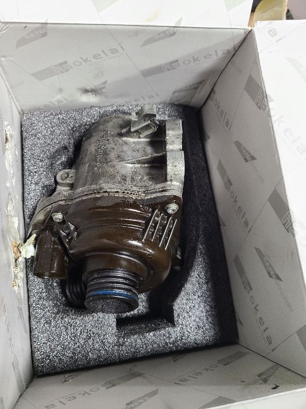 Photo 1 of 11517632426 Electric Engine Water Pump with Bolts Compatible with BMW E60 E61 E82 E88 E90 F01 135i 335i xDrive 535xi 640i 740i 740Li X1 X3, X4 X5 X6 Z4 2007-2019, 3.0L, OE# 11517586929, 11517588885