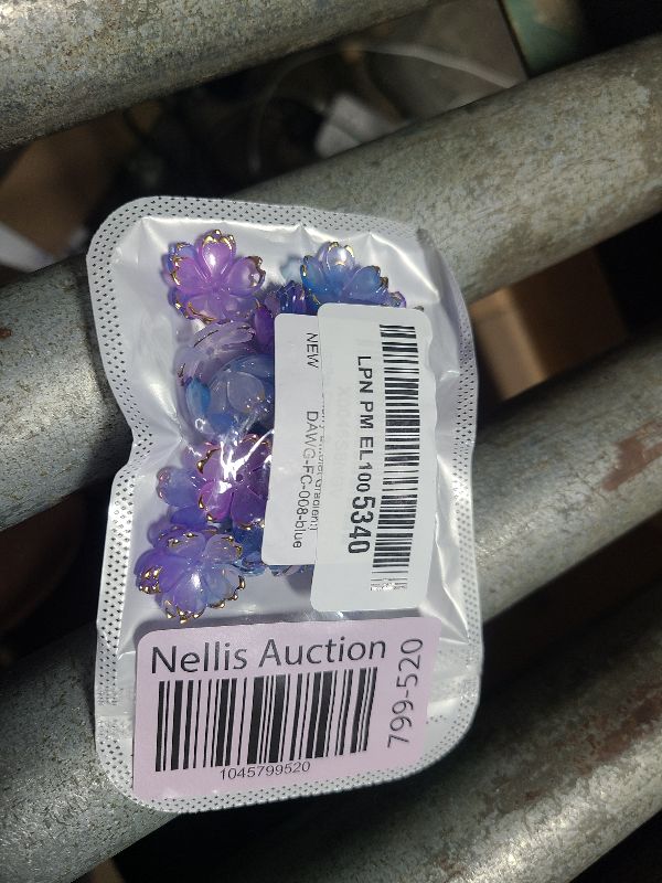 Photo 1 of 50Pcs Cherry Blossom Acrylic Flower Beads, Mini Floral Spacer Beads for Jewelry Making 5-Petal Gradient Flower Bead Gold-Plated Flowers Bead Charms for Bracelets (Blue-Violet Gradient)