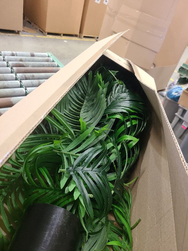 Photo 1 of 4ft 2pcs Large Artificial Plants Fake Palm Tree Tropical Palm Leaves Faux Palm Plants Tall Tree Indoor Real Touch Plastic Monstera Leaves for Home Garden Outdoor Office Decor (4ft/125cm-2pcs)