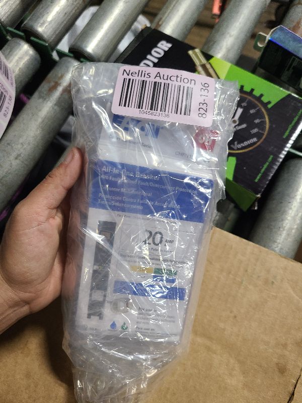 Photo 1 of 1 Pc of All-in-One Breaker 20A Single-Pole Circuit Breaker CHFN120A1CS New