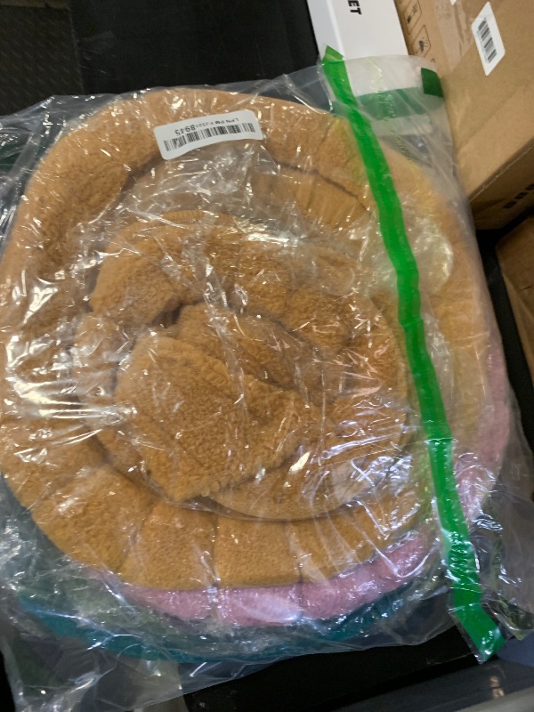 Photo 1 of 6 Pcs 11.8 Inch Thicker Bathroom Toilet Seat Cover Pads Soft Comfortable Toilet Seat Cushion Cover Stretchable Toilet Seat Warmer Easy Installation Cushioned Lid Covers (Yellow, Blue, Green)