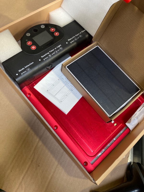 Photo 1 of WiFi Automatic Chicken Coop Door with 2K HD Camera, Solar Powered Chicken Door with Anti-Pinch Function, Timer, Security Alarm, 9000mAh Battery, Chicken Coop Accessories