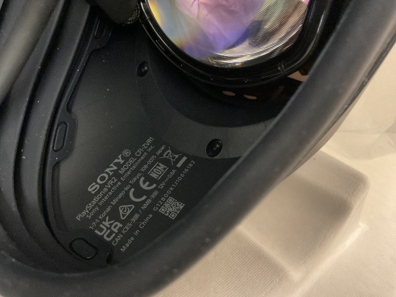 Photo 1 of Missing controllers....PlayStation VR2 Horizon Call of The Mountain™ Bundle (PSVR2)
