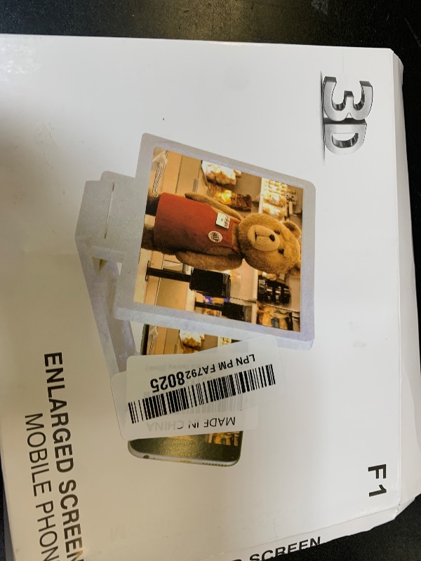 Photo 1 of 10" Big Screen Phone Magnifier, Screen Magnifier for Cell Phone, 3D HD Foldable Design Screen Magnifier Version for Movies, Videos and Gaming (Black)