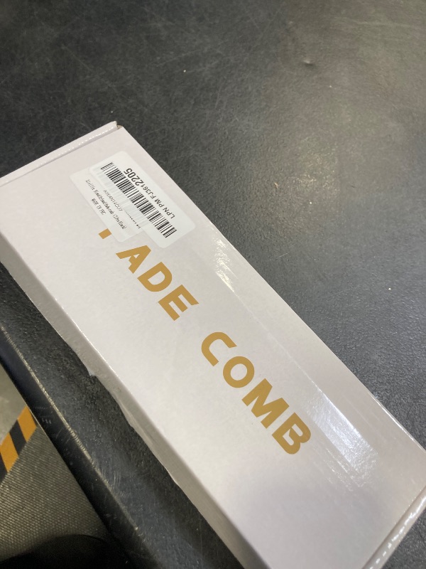 Photo 1 of 2 Pcs Blend Friend Fade Comb, Barber Fade Comb, fade comb for men haircut, Uitable for Home, Salon Use, Compatible With all Hair Clippers Barber Accessories (Black)