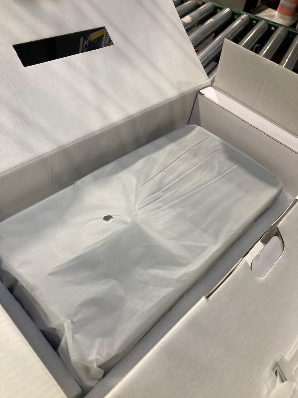 Photo 1 of [Electric Focus] Smart Projector 4K Support 700 ANSI, Mini Projector with Wifi and Bluetooth, Ultra Short Throw, Built-in Android 13, Auto Correction Proyector for Home Theater/Outdoor HY450NTV