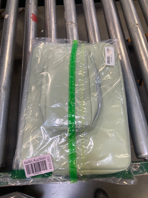 Photo 1 of 14 Inch Laptop Case Sleeve for Samsung 14 Galaxy Chromebook Go, HP ASUS Lenovo Acer Dell Chromebook 14 Computer Bag, Green