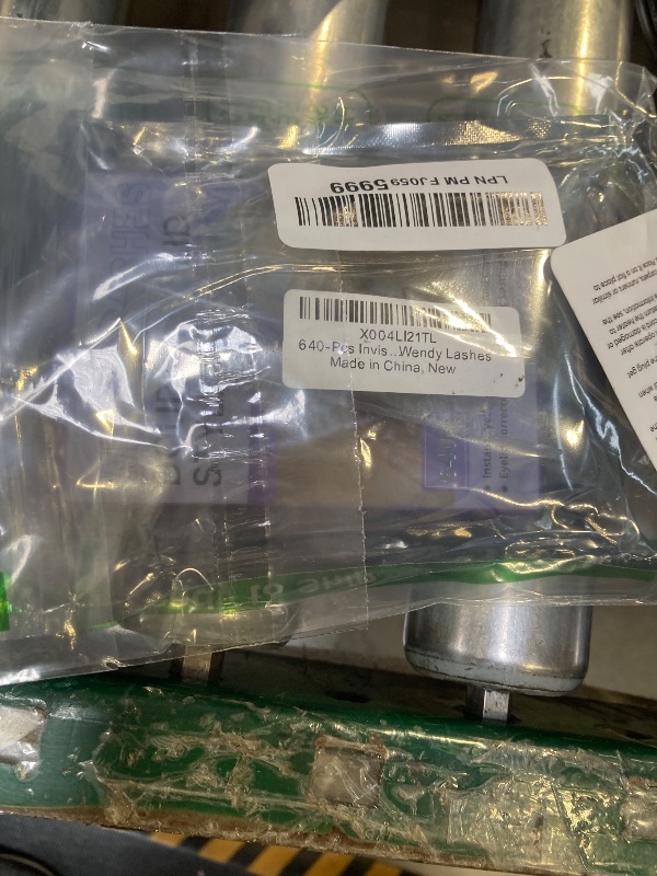 Photo 1 of 640-Pcs Invisible Double Eyelid Tapes: Lifter Strips, Waterproof, Long-Lasting, For Hooded, Heavy, Uneven, Droopy Eeyelids, Wendy Lashes