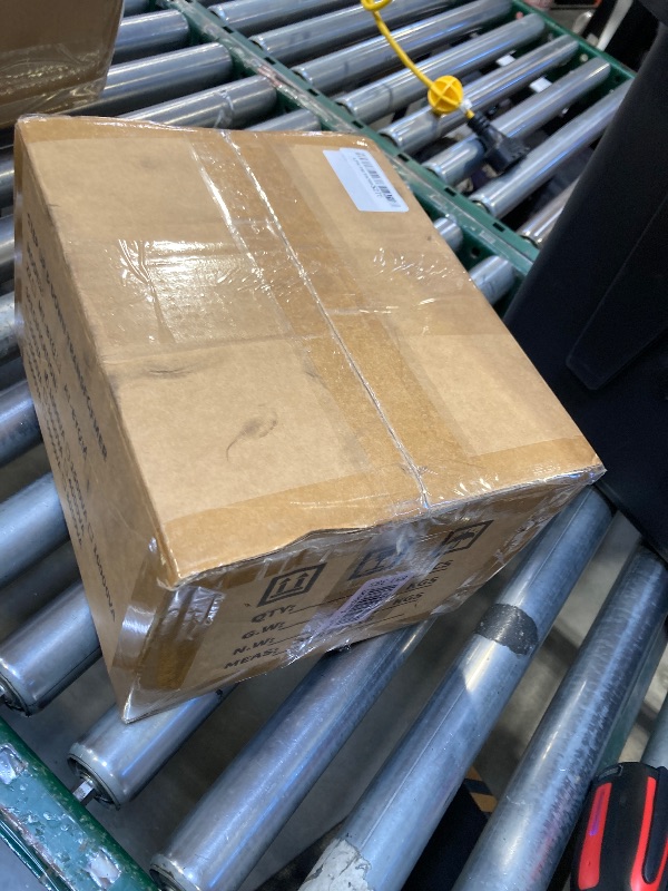 Photo 1 of 1000W Voltage Converter Transformer Step Up 110V/120V to220V/240V or Step Down 220V to 110V AC Power Converte, Circuit Breaker Protection, 2 US sockets, 2 Universal sockets, LCD Display