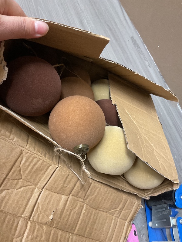 Photo 1 of 12PCS Light Scented Velvet Christmas Balls Ornament Shatterproof Velvet Xmas Tree Baubles Hanging Pendant for Winter Party Holiday Home Gift Office Yard Decor(Gradient Brown,3.15'')