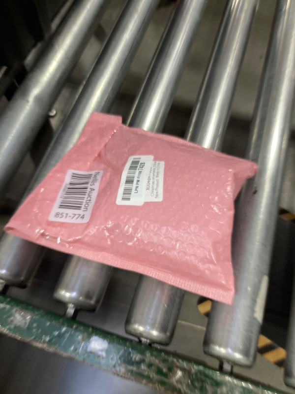 Photo 1 of 20pcs Christmas Ornaments Set for Tree Decorations- Hanging Acrylic Crystal Snowflake Icicle Drop Decorations for Winter Christmas Tree New Year Party Supplies