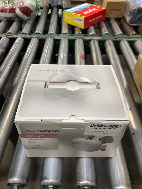 Photo 1 of 4D Neck Massager,Shoulder Hot Compress Massager, a wireless and portable massager that simulates human hand operation,suitable for relieving neck pain and relaxing muscles,with 3 adjustment modes.