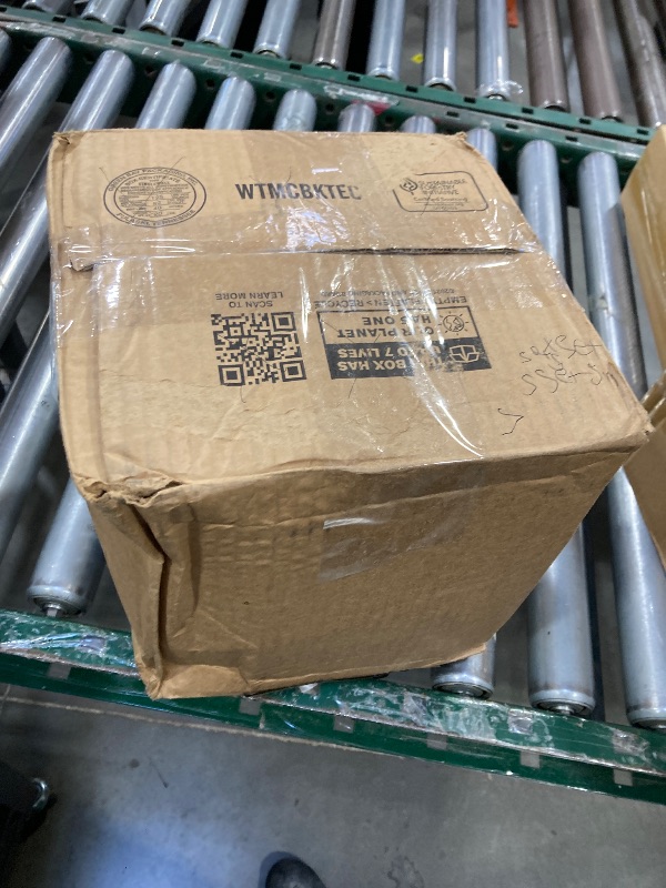 Photo 1 of 7 FT Green Monster Christmas Inflatable Decoration, Green Monster and Dog Max on The Sleigh Scene Decoration, Built-in 8 high-Light LED Lights, Interesting Outdoor Christmas Decoration. (Multicolor1)