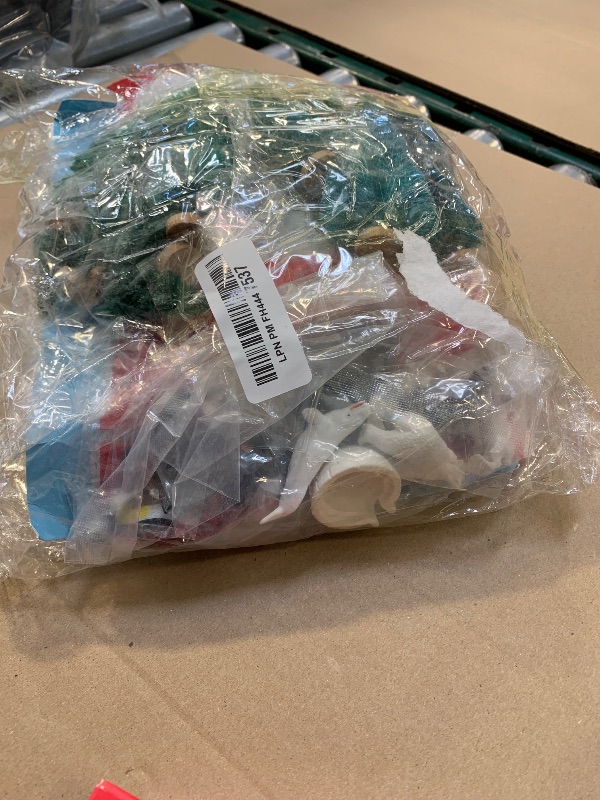 Photo 1 of 41 Pcs Arctic Animals Figurines Set Diorama Kit Includes 21 Polar Animals Figurines 16 Mini Pine Trees 1 Fake Snow Blanket 2 Foam Boards 1 Blue Tissue Paper Artic Diorama Supplies School Winter Decor