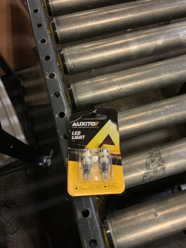 Photo 1 of 1 BULB DOES NOT WORK ---------------------------------------------------------AUXITO 912 921 LED Bulbs for Backup Reverse Light Bulbs, 42-SMD 400% Brighter, 6000K White, Non-polarity 906 W16W T15 921 LED Bulb Direct Back Up Parking Light Replacement Lamp,