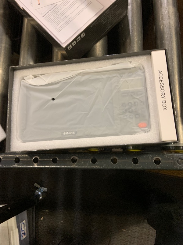 Photo 1 of 720P 7Inch Screen AM FM Movie Video Radio with Bluetooth Speaker, Rechargeable Digital Shortwave MP3 MP4 Player Radio, Support USB/Micro SD Card, Loud Speaker and Headphone Jack (NO TV)