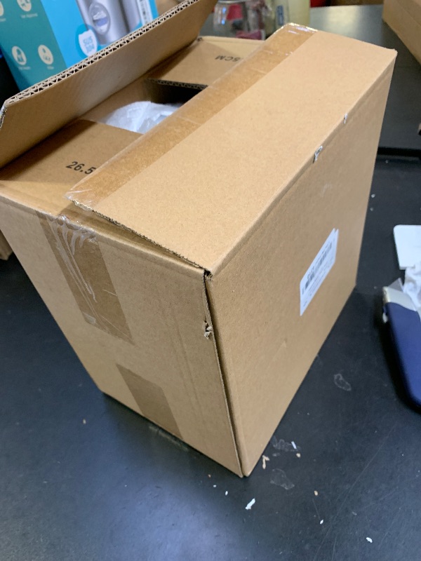 Photo 1 of 100 Pack White Plastic plates