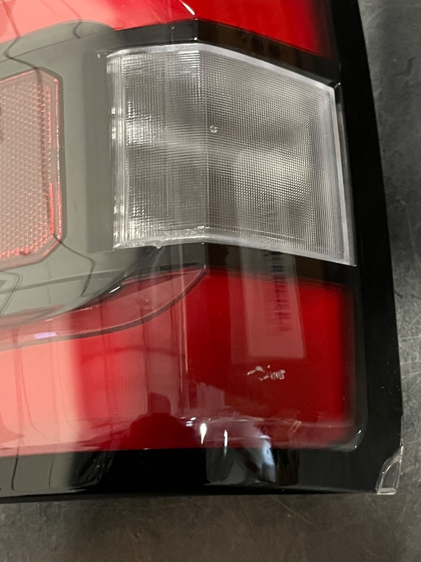 Photo 1 of LED Tail Light Assembly for Nissan Frontier 2022 2023 Right Passenger Side Taillights Rear Tail Lamp Replacement w/Turn Signal Light Side Marker Lamp Red Lens 26550-9BU1A (Right Passenger Side)
