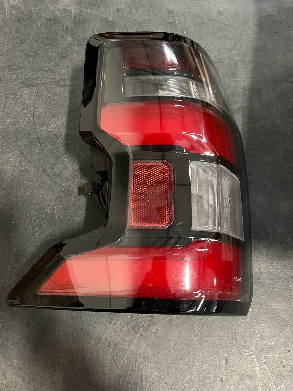 Photo 1 of LED Tail Light Assembly for Nissan Frontier 2022 2023 Right Passenger Side Taillights Rear Tail Lamp Replacement w/Turn Signal Light Side Marker Lamp Red Lens 26550-9BU1A (Right Passenger Side)
