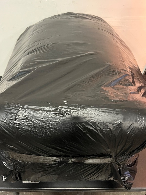 Photo 1 of Couch Cushion Replacements (Grey/Green)
Bottom(2): 22"X 22"
Back(2): 20"X17"
Small Cushion(2): 10"X21"