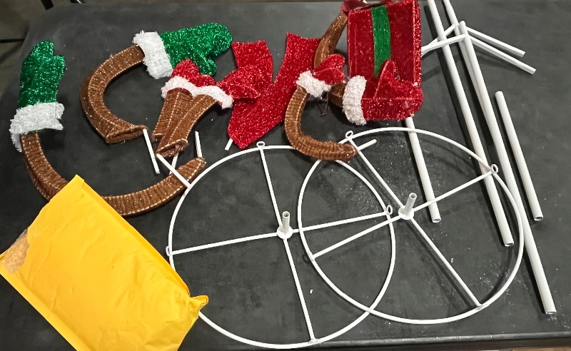 Photo 1 of 3 - Piece LED Collapsible Snowman Family ,Ice Shimmer