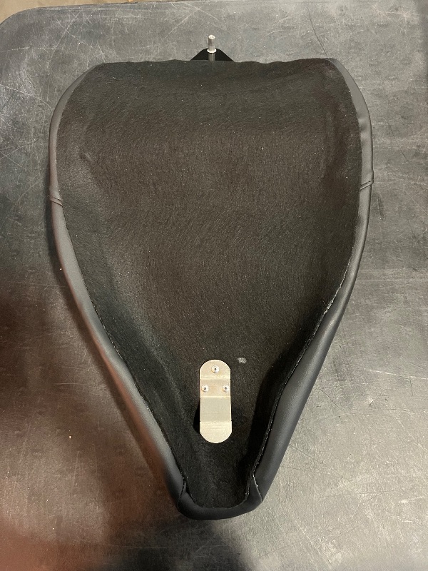 Photo 1 of Hoprousa Motorcycle GP Solo Seat Compatible with '18-later Street Bob Slim Low Rider Fat Bob Sports Glide Custom Switchback Black Stitching Cruiser Driver Seat