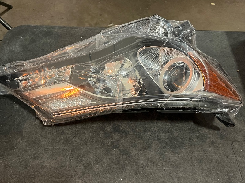 Photo 1 of For 2013 2014 2015 Toyota RAV-4 Halogen Headlight, Headlights Assembly Headlights Replacement Headlamp Headlights Set - Passenger And Driver Side Direct-Fit Replacement (Right Passenger Side)
