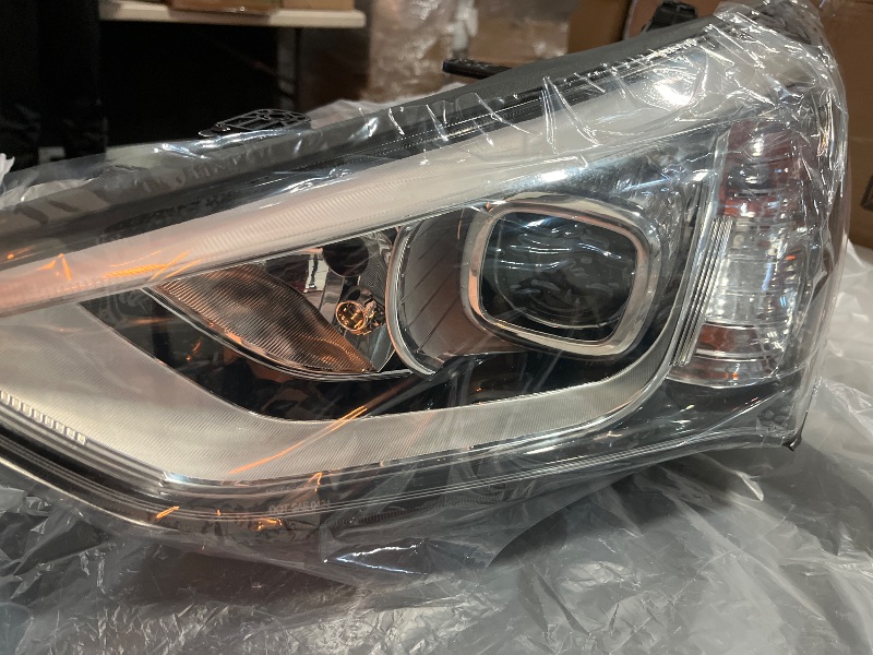 Photo 1 of For 2013 2014 2015 2016 Hyundai Santa Fe Halogen Headlight Headlamps, Left Driver Headlight Assembly Replacement, w/Black Housing -Left(Not Fit Sport Models)