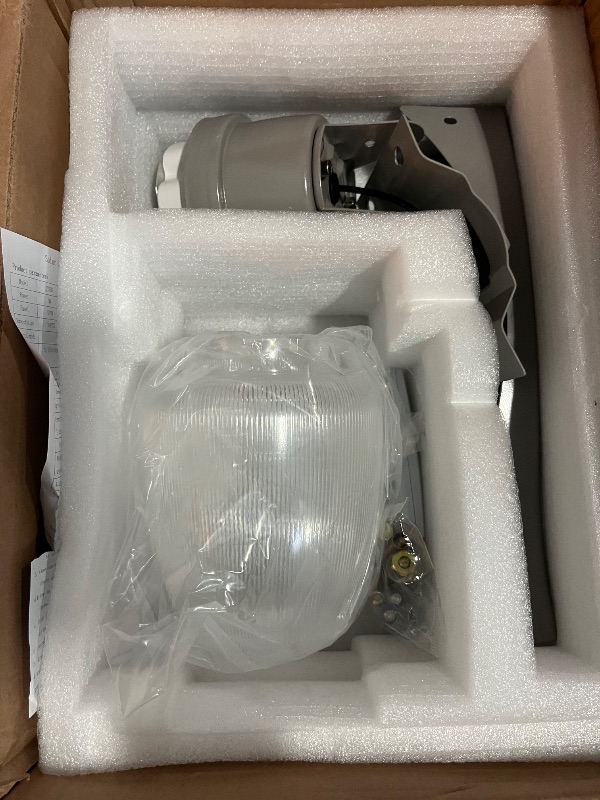 Photo 1 of PolePalUSA Solar Moon Light
