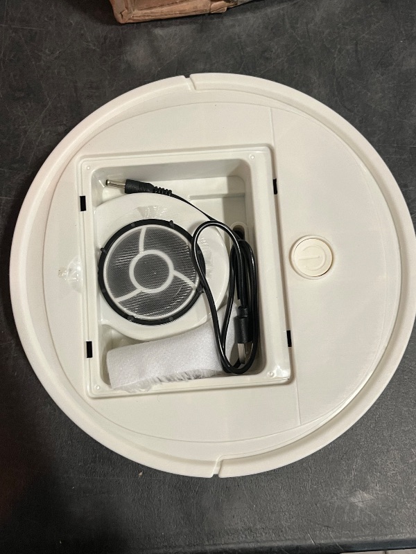 Photo 1 of 3-in-1 Robot Vacuum and Mop | 3000Pa Strong Suction, Anti-Tangle, 120 Mins Runtime, Ultra-Thin, Low Noise, Smart Navigation, Multiple Cleaning Modes, Ideal for Pet Hair and Hard Floors (White)
