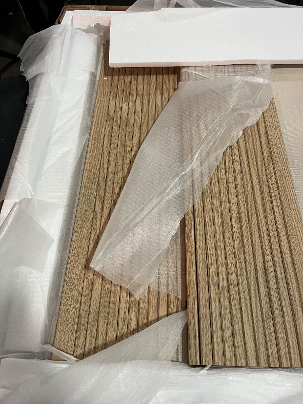 Photo 1 of AVZEAR 31.5" Round Dining Table for 2 People, Small Kitchen Dinner Table with Fluted Wood Base, Farmhouse Circle Dining Tables for Home, Kitchen, Dining Room, Living Room (Nature)
